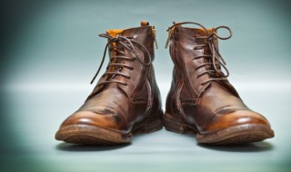 怎么鉴别牛皮真假 如何鉴别牛皮真假