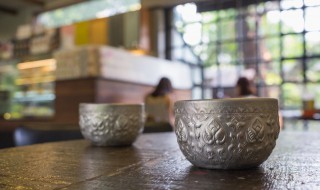 送弟弟的水杯刻什么字 送弟弟的水杯刻字推荐