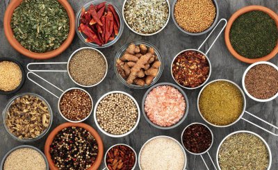 孜然和茴香是一样的东西吗 小茴香与孜然长得像但用处不同