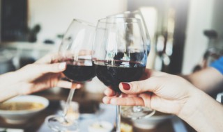 怎样判别国产红酒真假好坏 分辨不出红酒的真假