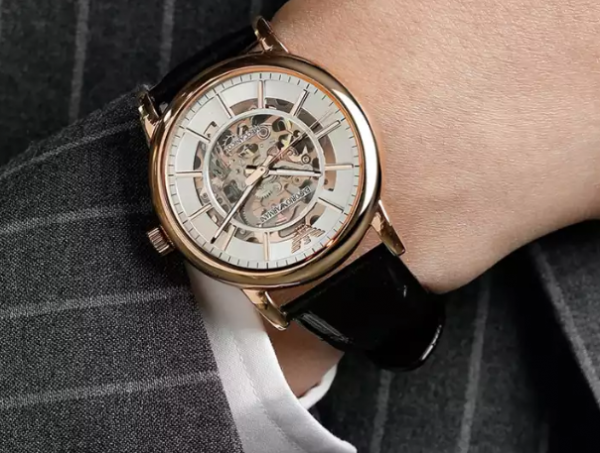 阿玛尼和天梭手表哪个好