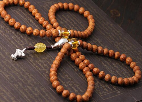 凤眼菩提12mm的现在不值钱了