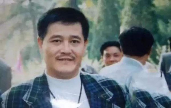 赵本山有几个孩子几个闺女