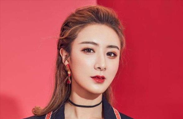 淘宝主播薇娅什么学历