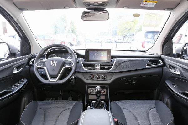 五菱宏光和宝骏730哪个好