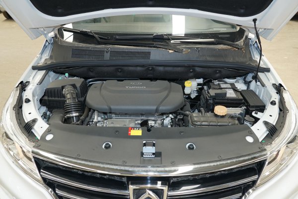 五菱宏光和宝骏730哪个好