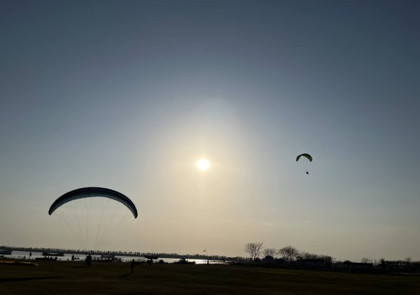 滑翔伞玩一次多少钱