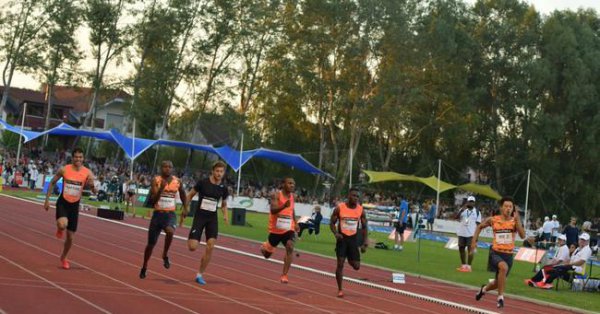 世界几人百米进10秒