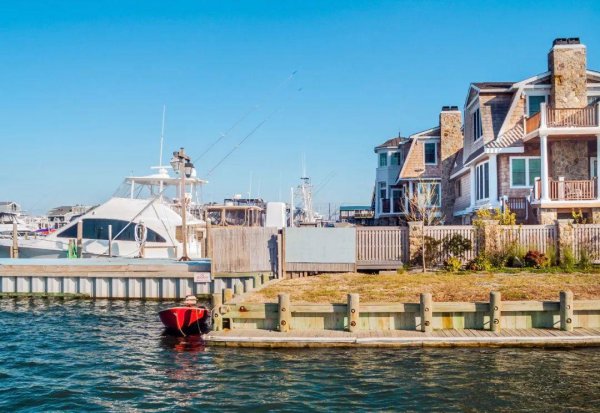 美国人平均工资多少钱一个月