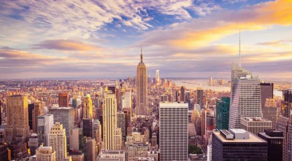 美国人平均工资多少钱一个月