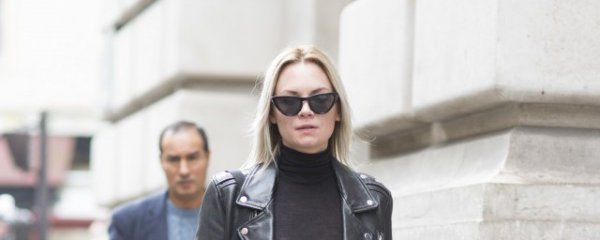 皮衣发黄怎么清洗变白色