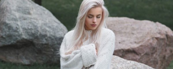 白毛衣滴了油怎么清洗不掉