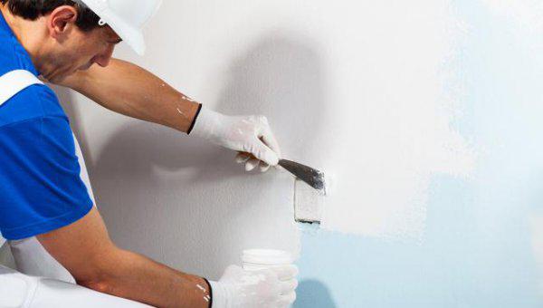 装修屋批腻子贴墙纸哪个合适点