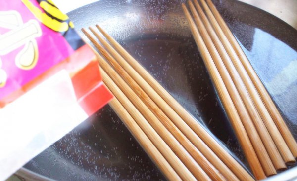 新筷子买回来怎么处理才能用