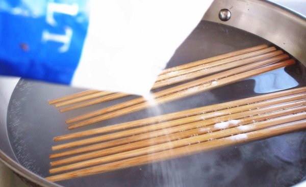 新筷子买回来怎么处理才能用