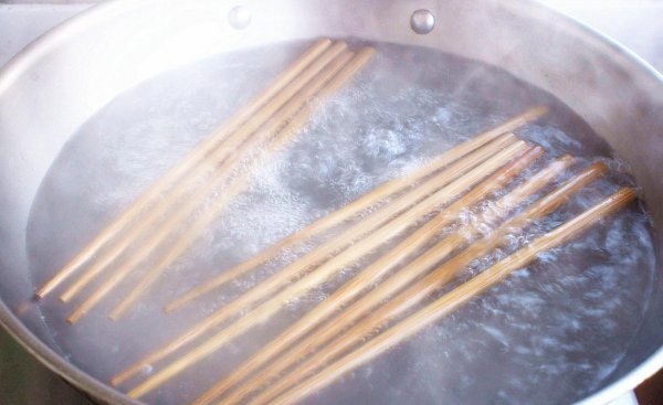 新筷子买回来怎么处理才能用