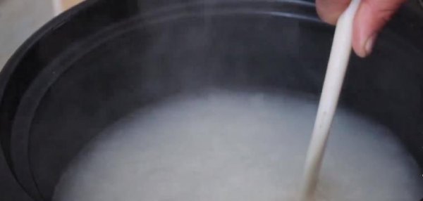 新买的砂锅使用前需怎么处理