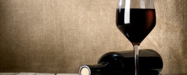 如何分辨葡萄酒好坏