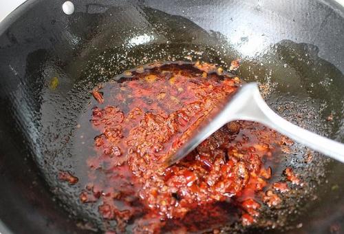 小龙虾不炸直接炒可以吗