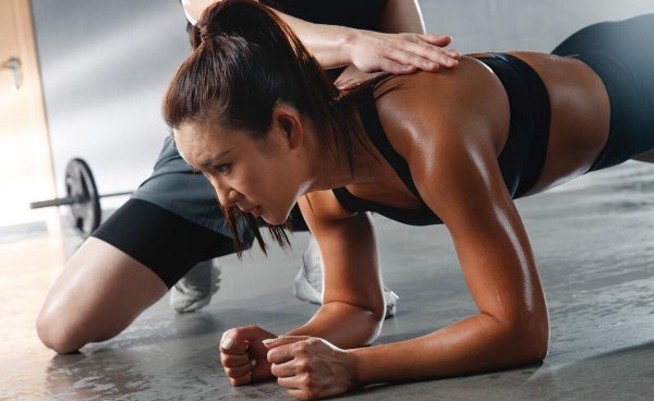 平板支撑一天做几次