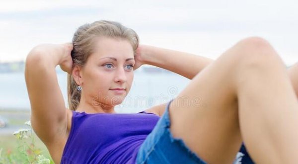 平板支撑一天做几次