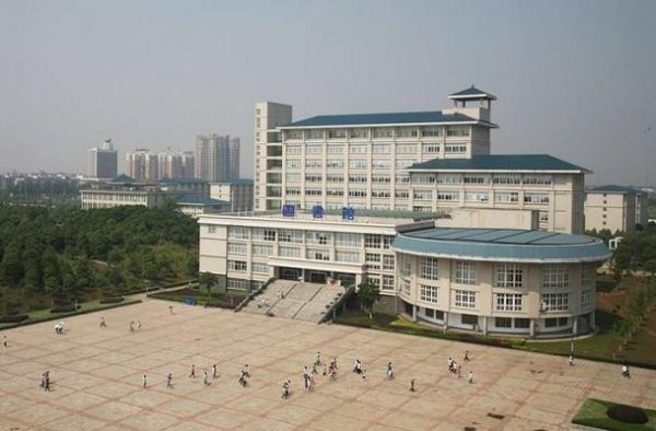 武汉东湖学院是民办还是公办学校
