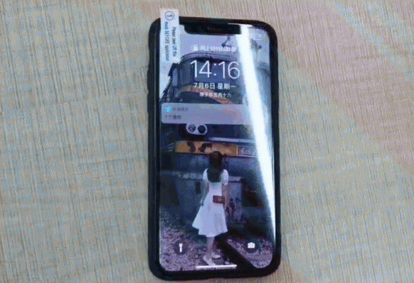 手机防窥膜是什么原理