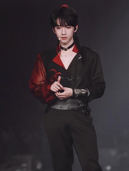 时代少年团成员马嘉祺体重