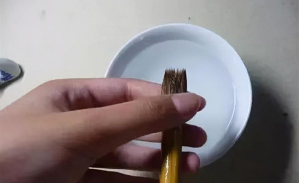 新毛笔怎么开笔和润笔