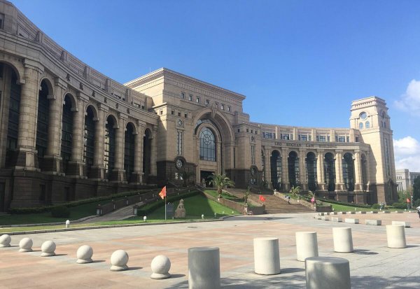 上海在中国的什么位置