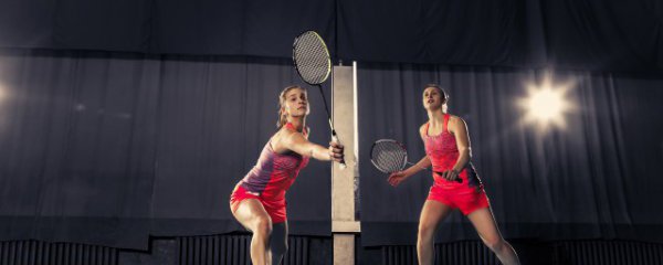 新手羽毛球拍挑选技巧