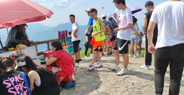 东莞第一高峰是什么山