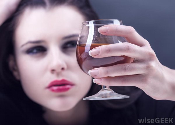 干邑和白兰地区别