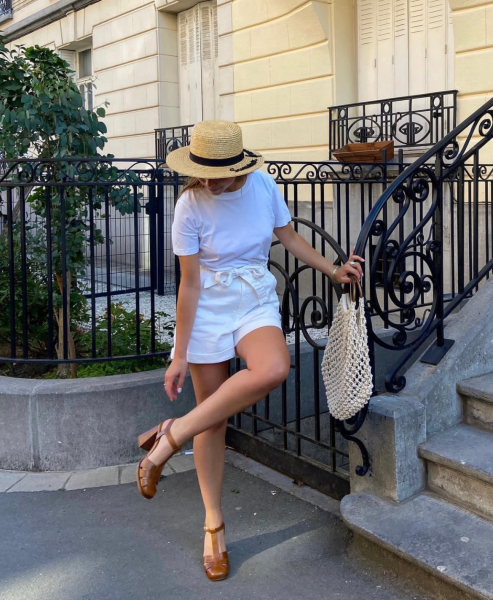 女生短裤配什么鞋子好看