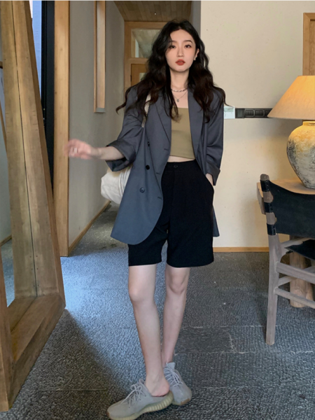 女生短裤配什么鞋子好看