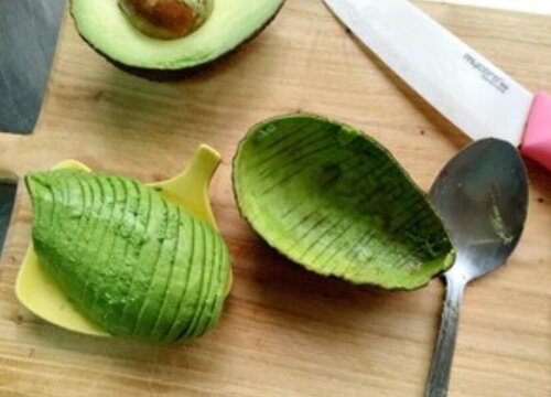 牛油果怎么削皮