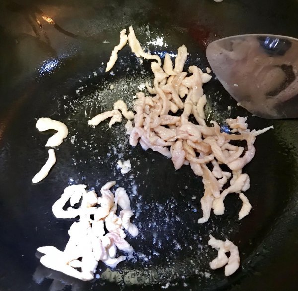 鱼香肉丝用什么肉做好吃