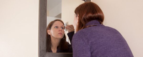 女孩子用刮眉刀可以刮胡子吗