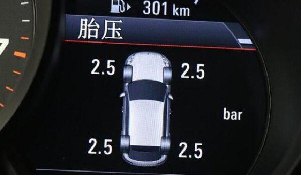 轿车胎压多少是正常范围