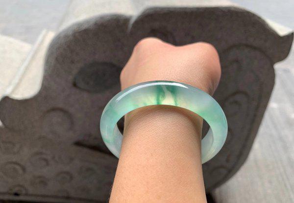 玻璃种翡翠硬度是多少