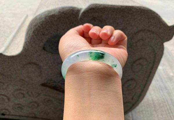 玻璃种翡翠硬度是多少