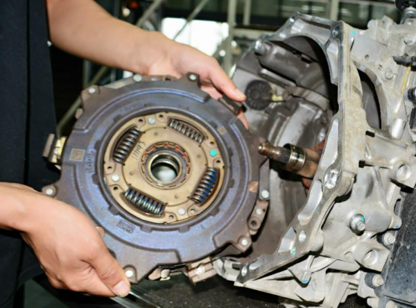 干式双离合变速箱寿命