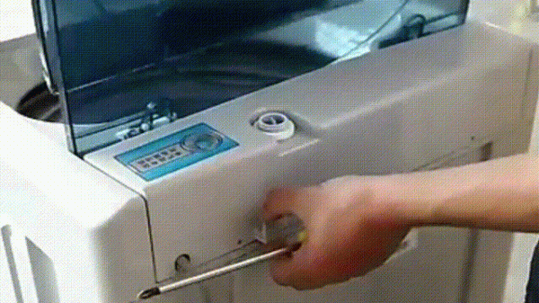 洗衣机只空转动不进水什么原因