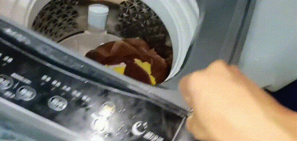 洗衣机只空转动不进水什么原因