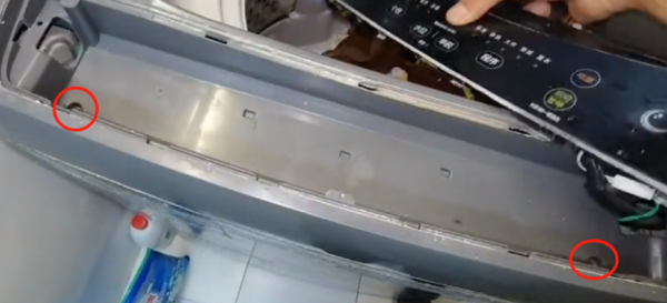 洗衣机只空转动不进水什么原因