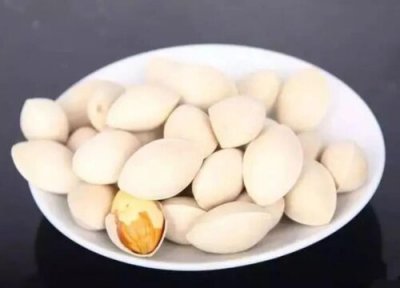 白果和什么不能一起吃 和哪些食物同食会相克