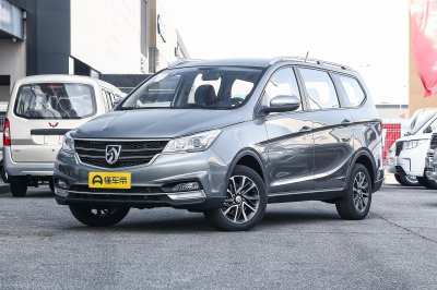 五菱宏光和宝骏730哪个好 哪款质量好动力强