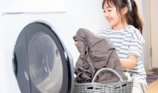 怎样去除衣服上的机油油渍 如何去除衣服上的机油油渍