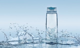 怎样去除塑料水杯的塑料味 如何去除塑料杯的塑料味呢