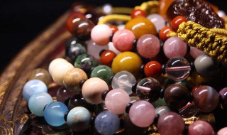 五行戴什么手串好 五行属金的戴什么手串好